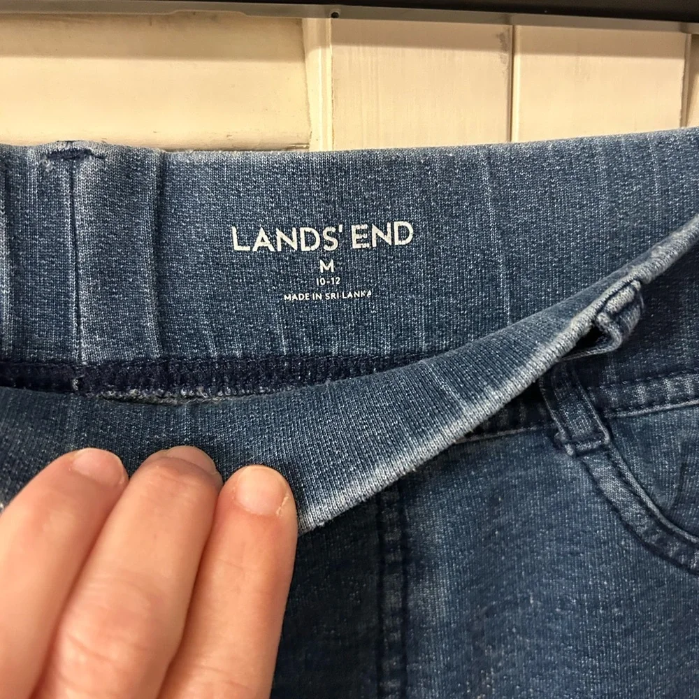 Lands' End Women's Straight Jeans in Medium Blue pull on style - Picture 2 of 3